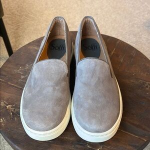 Sofft Women’s Gray Slip-On Shoes